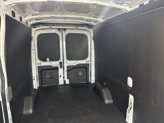 Vehicle image 95 of 128