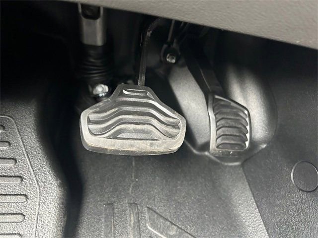 Vehicle image 112 of 128