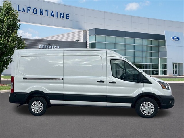 Vehicle image 17 of 128