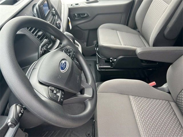 Vehicle image 119 of 128