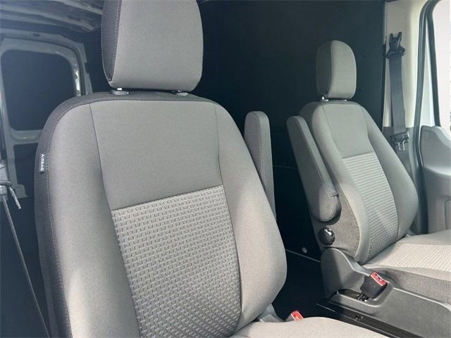 Vehicle image 57 of 128