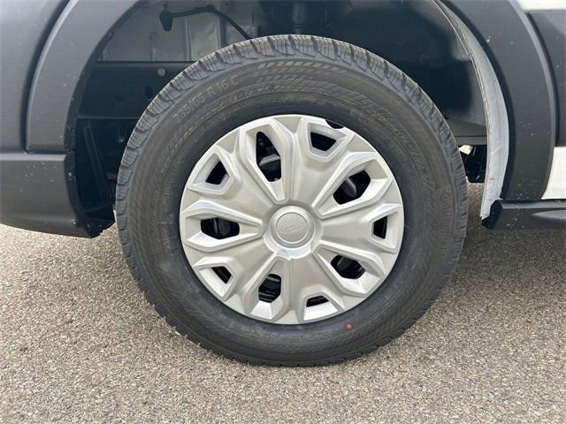 Vehicle image 45 of 128