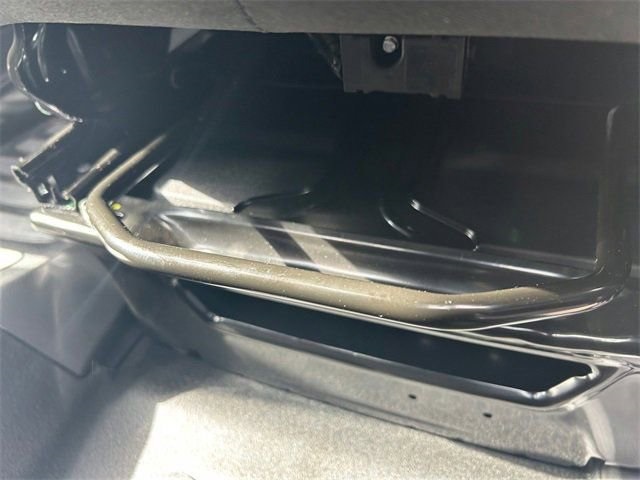 Vehicle image 50 of 128