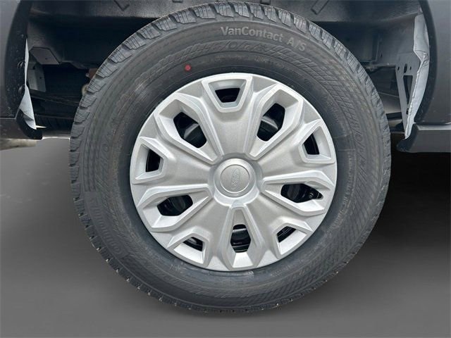 Vehicle image 37 of 128