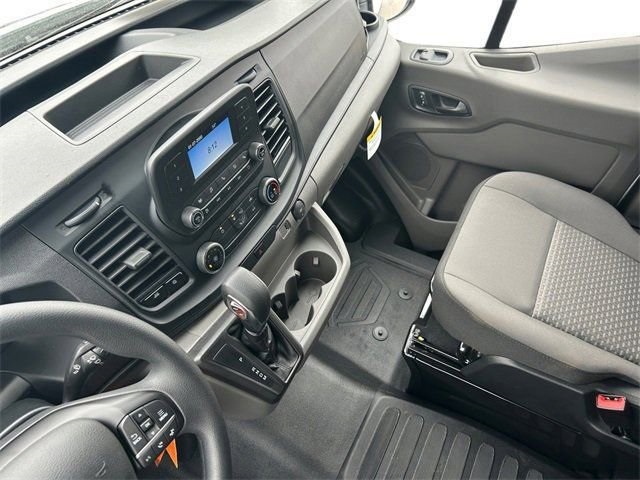 Vehicle image 68 of 128