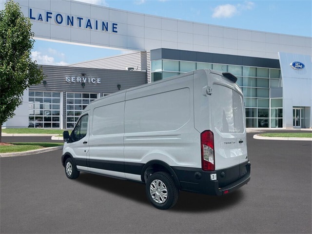 Vehicle image 27 of 128