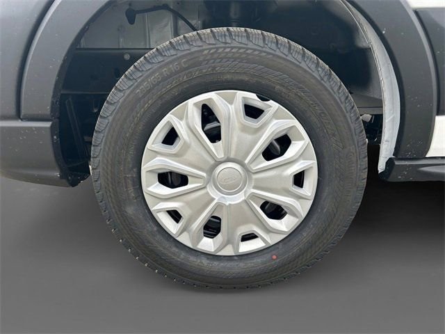 Vehicle image 36 of 128