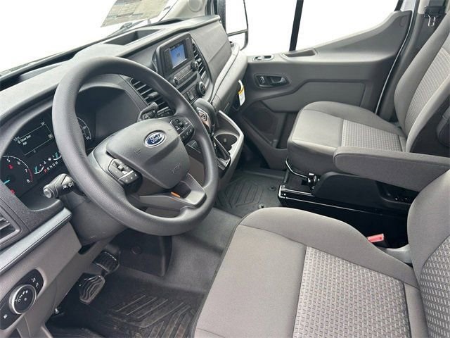 Vehicle image 85 of 128