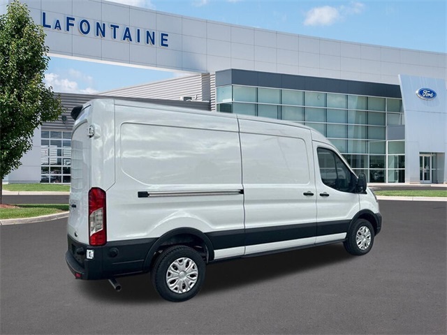Vehicle image 18 of 128