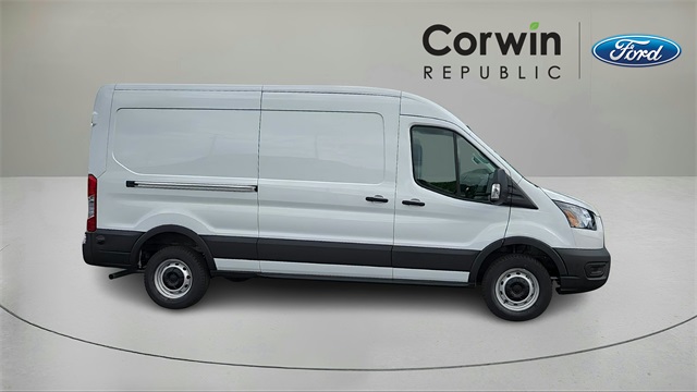 Vehicle image 4 of 20