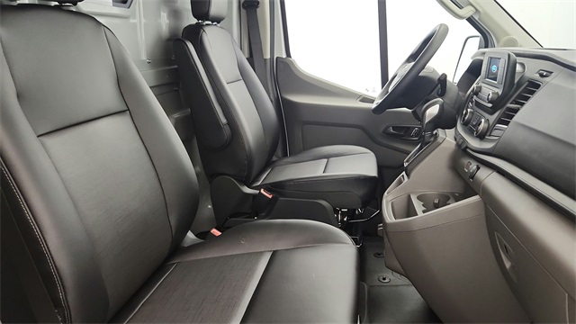 Vehicle image 19 of 20