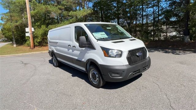 Vehicle image 7 of 40