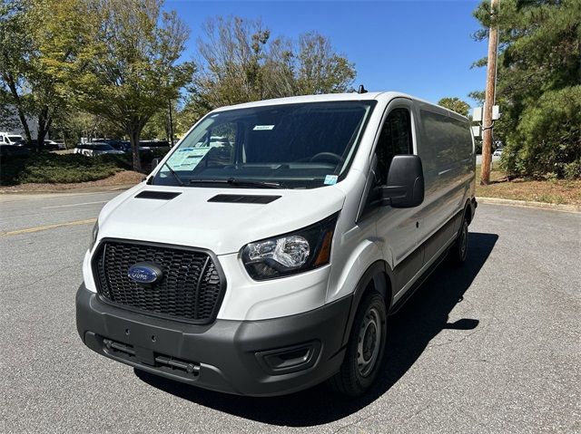 Vehicle image 4 of 40