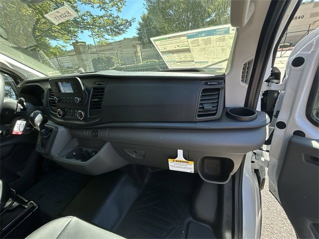 Vehicle image 39 of 40
