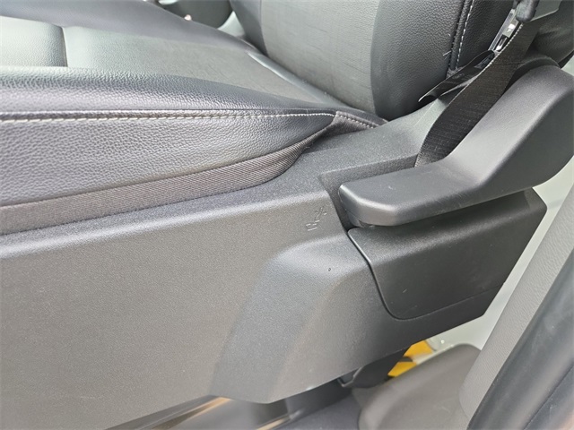 Vehicle image 47 of 64