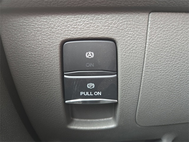 Vehicle image 30 of 64