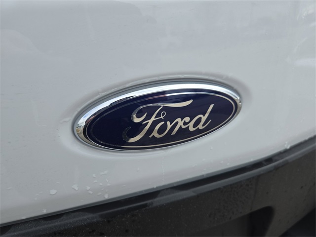 Vehicle image 28 of 64