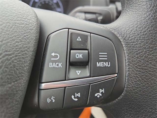 Vehicle image 21 of 64