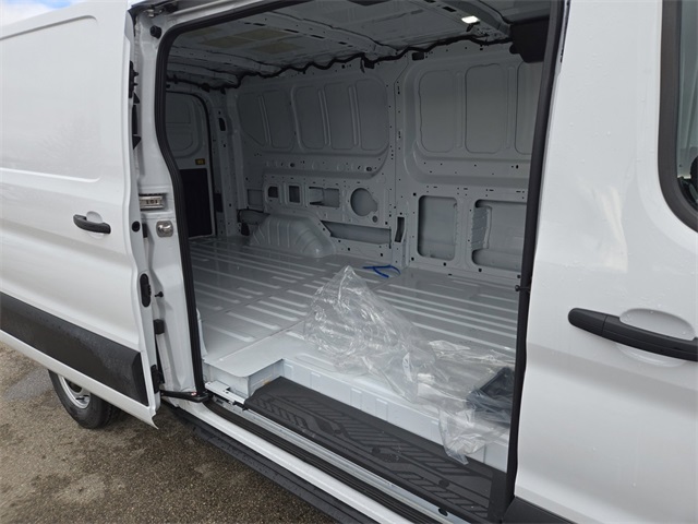 Vehicle image 60 of 64