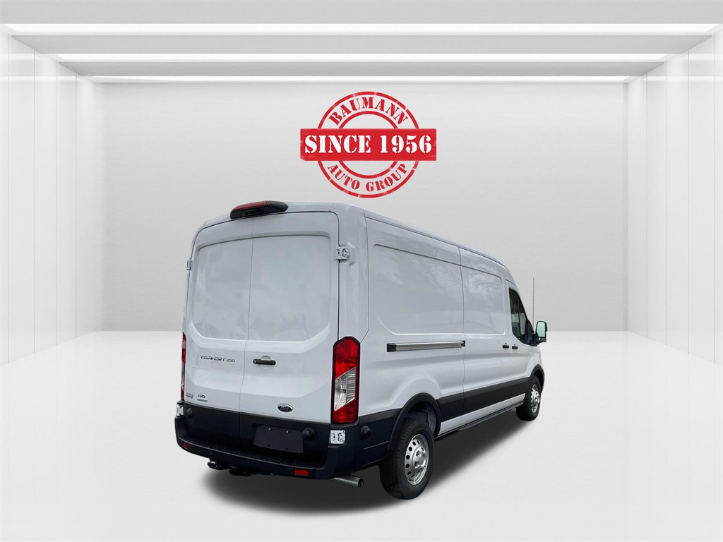 2024 Ford Transit Base Image 5 of 26