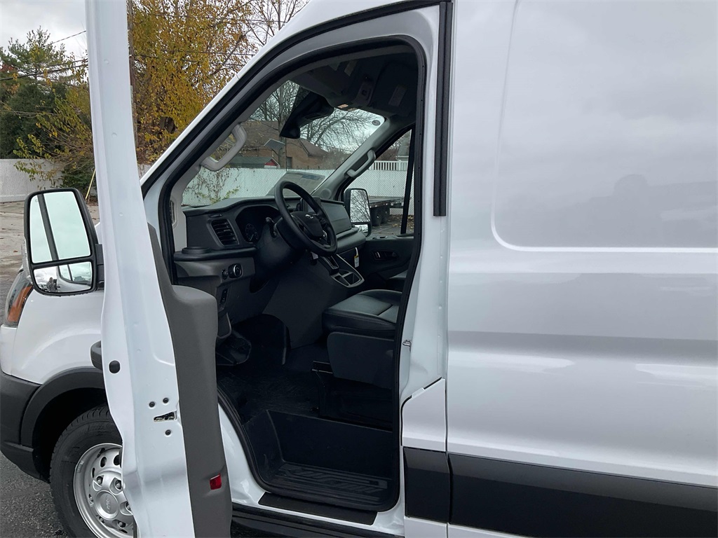 2024 Ford Transit Base Image 23 of 26