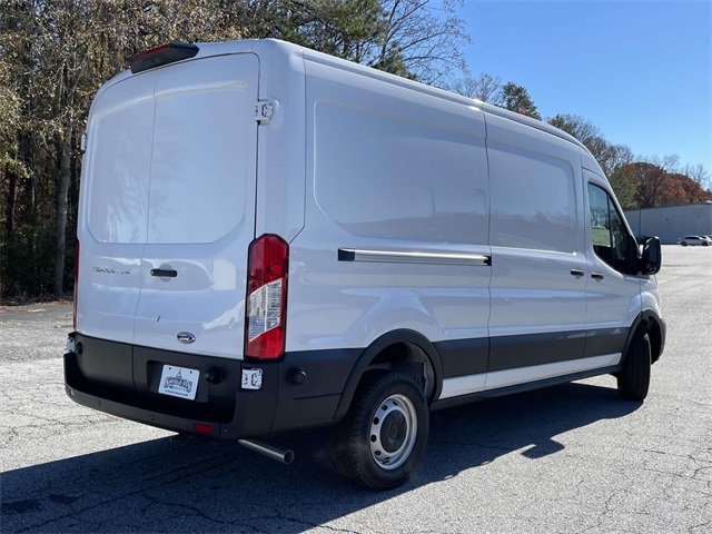 Vehicle image 25 of 28