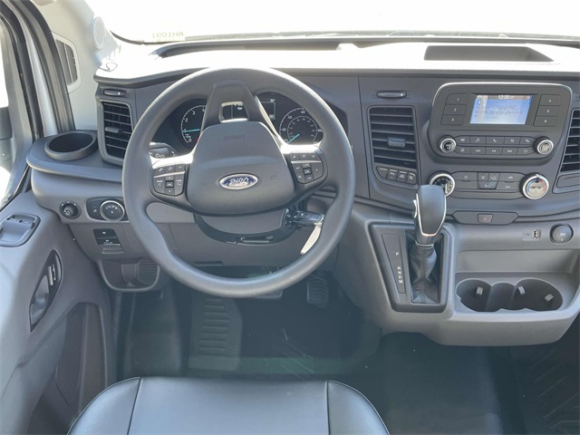 Vehicle image 22 of 28