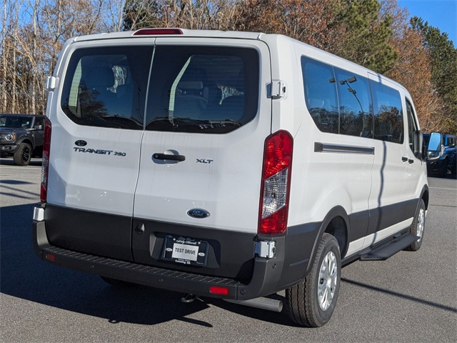 Vehicle image 5 of 27