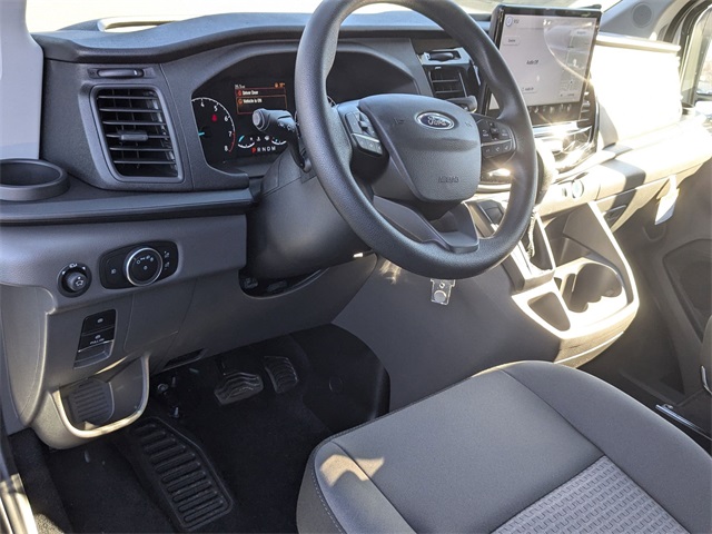 Vehicle image 9 of 27
