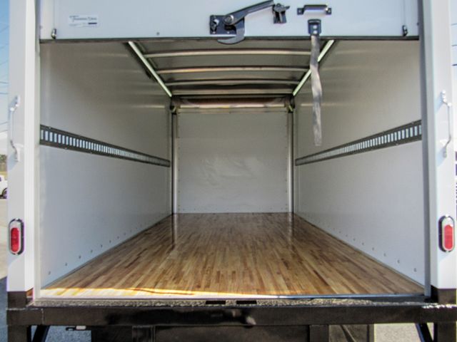 Vehicle image 9 of 17