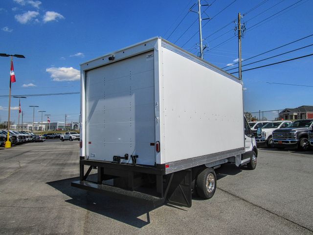 Vehicle image 5 of 17