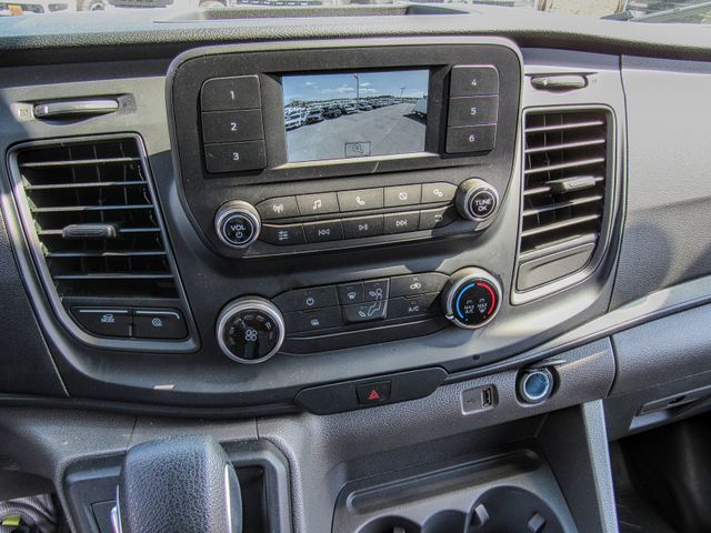 Vehicle image 15 of 17