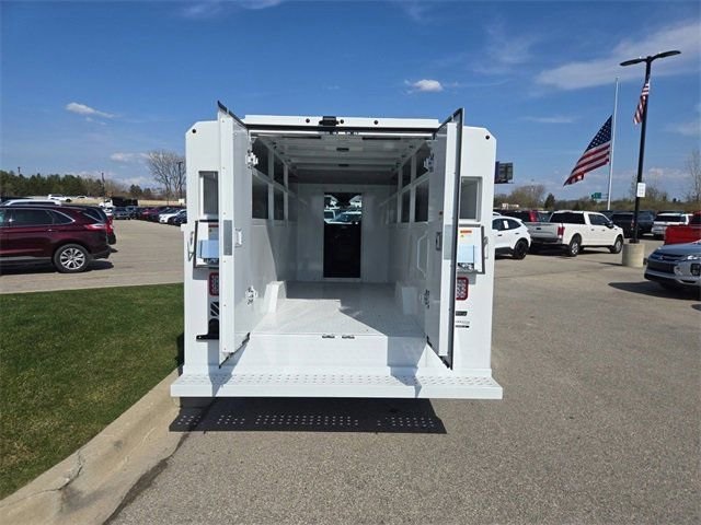 Vehicle image 20 of 64