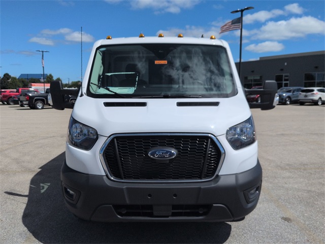 Vehicle image 2 of 64