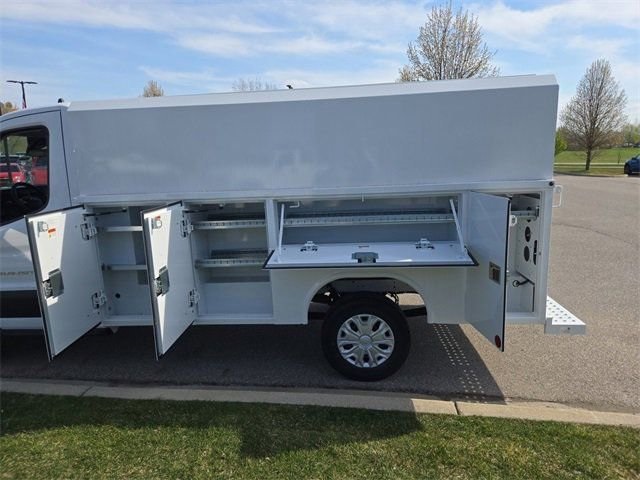 Vehicle image 13 of 64