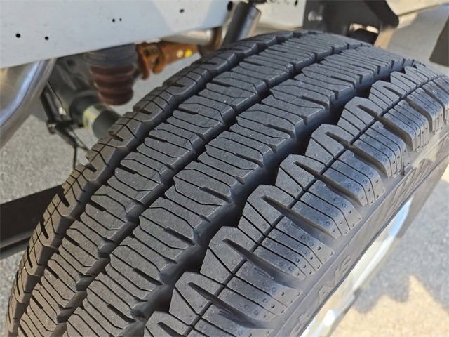 Vehicle image 52 of 64