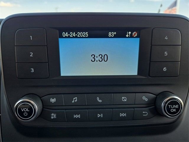 Vehicle image 30 of 64