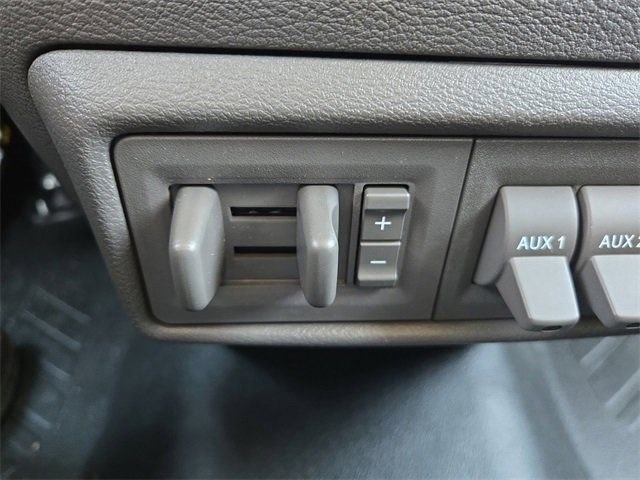 Vehicle image 55 of 64