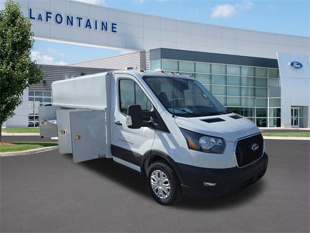Vehicle image 3 of 64