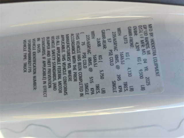 Vehicle image 19 of 64