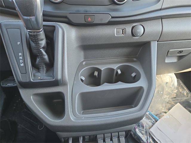 Vehicle image 38 of 64
