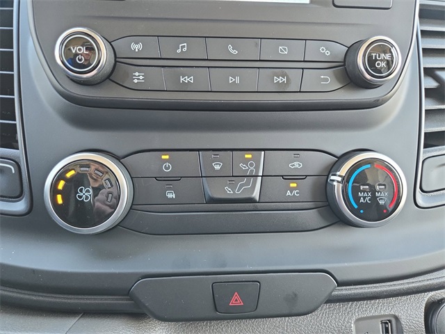 Vehicle image 35 of 64