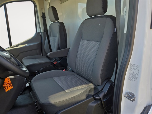 Vehicle image 45 of 64