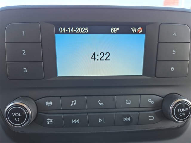 Vehicle image 33 of 64