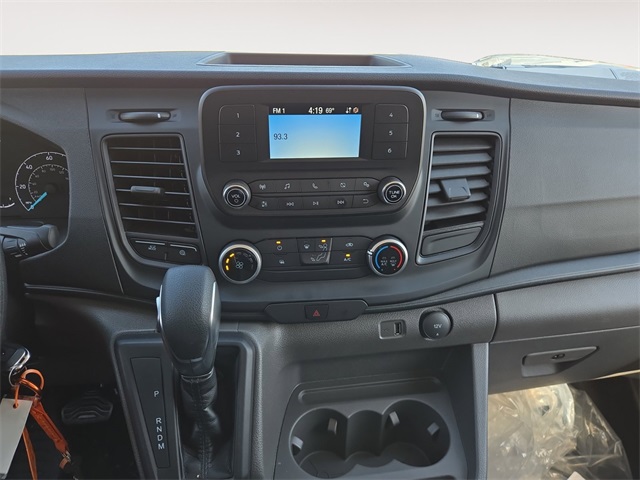 Vehicle image 24 of 64