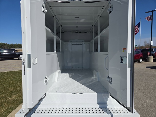 Vehicle image 51 of 64