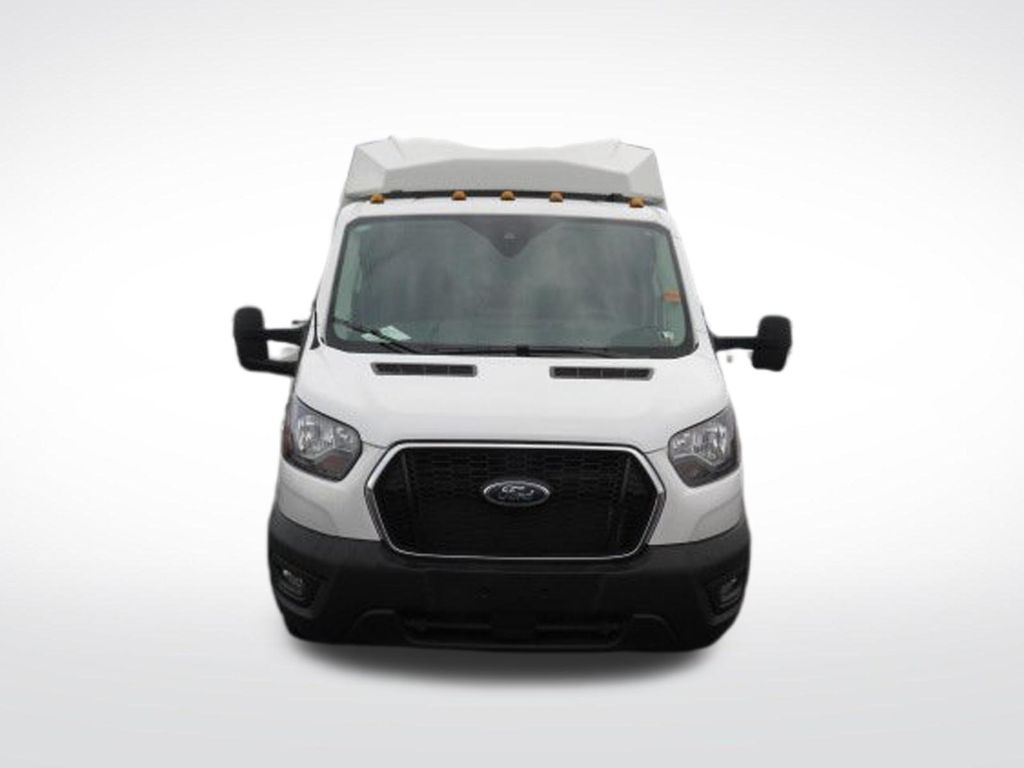 2024 Ford Transit Base Image 2 of 15