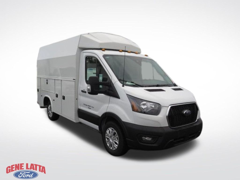 2024 Ford Transit Base Image 3 of 15