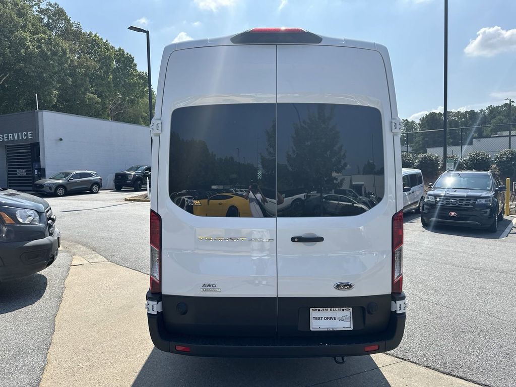 Vehicle image 7 of 27