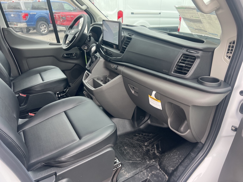Vehicle image 11 of 20